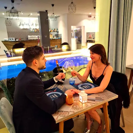 You&me Hotel