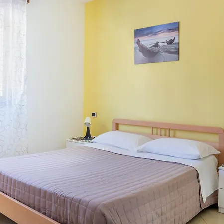 Aparthotel Yellow