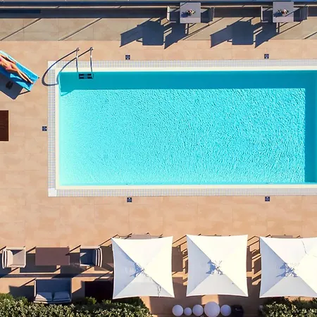 Hotel You&me