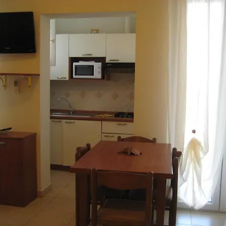 La Aparthotel