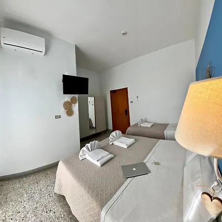 Hotel Alfa Anche In Rímini
