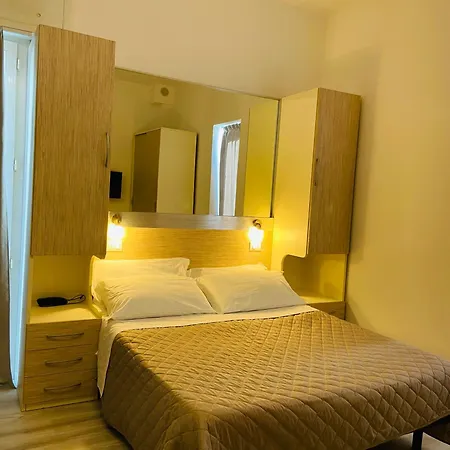 Hotel Butterfly Wellness & 3*