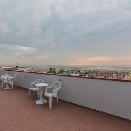 Hotel Augustea 3*