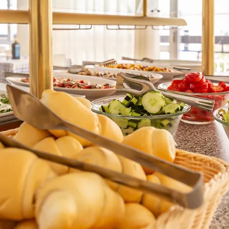Hotel Ribot 3*