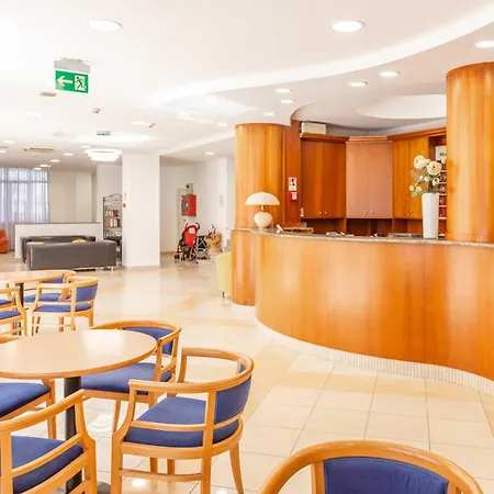 Hotel Ribot 3*