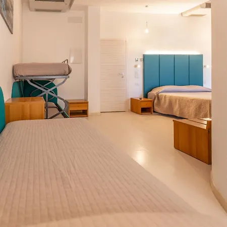 Hotel Ribot 3*