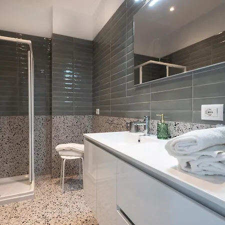 Zuara9room * Rimini