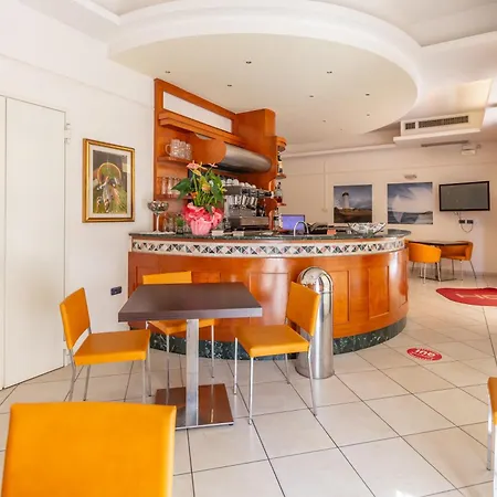Globus Hotel