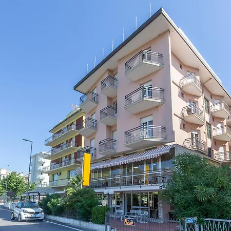 Hotel Naica Marebello