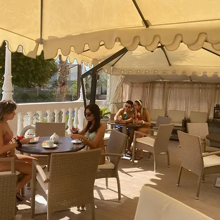 Caesar Paladium Hotel 3*