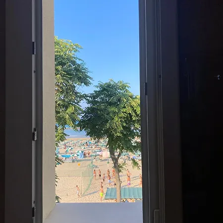 Hotel Marina Beach