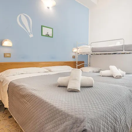 Hotel Santiago 3*
