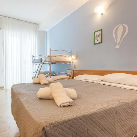 Santiago Hotel 3*