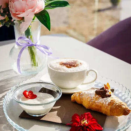 فندق Ariane - Beachfront, Breakfast Xxl & Sea View ريميني