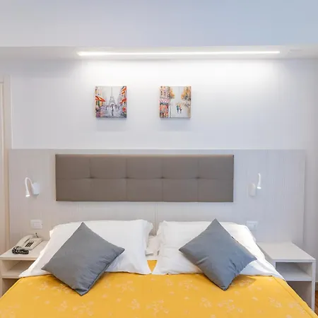 Dusseldorf Hotel