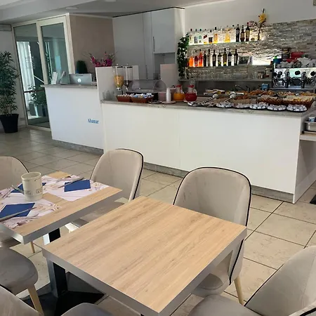 Abamar Hotel