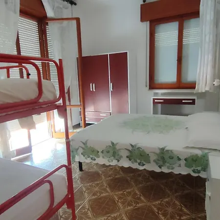 Appartamento Borghesi Fronte Con Parcheggio Privato *