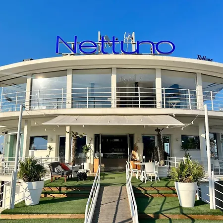 Otel Columbia Frontemare Rimini