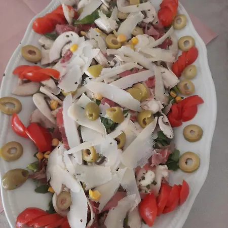 Hotel Sara 3*