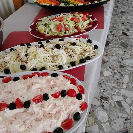 Hotel Sara 3*