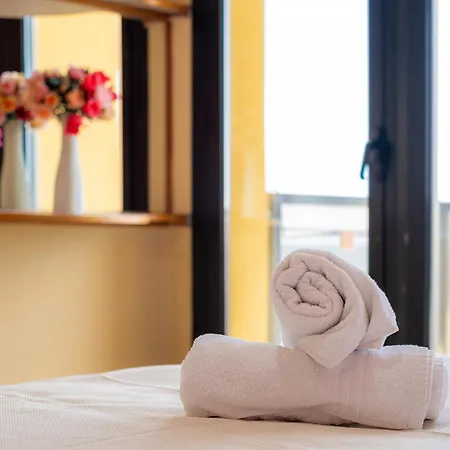 Hotel Crown