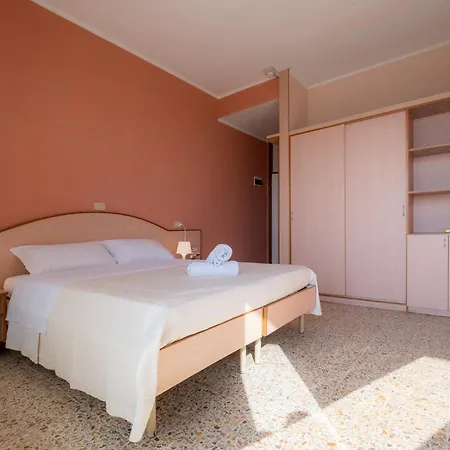 Crown Rimini