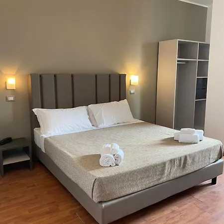 Golden Hotel