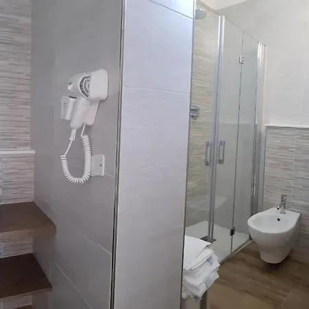 Hotell Roma 2*