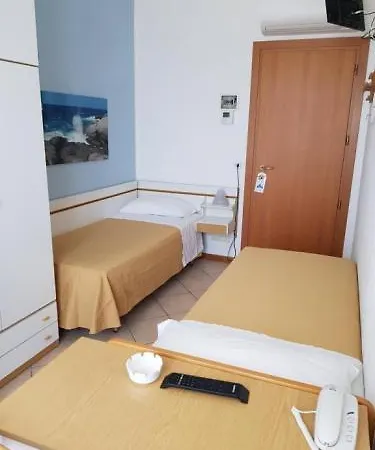 Roma Hotell 2*