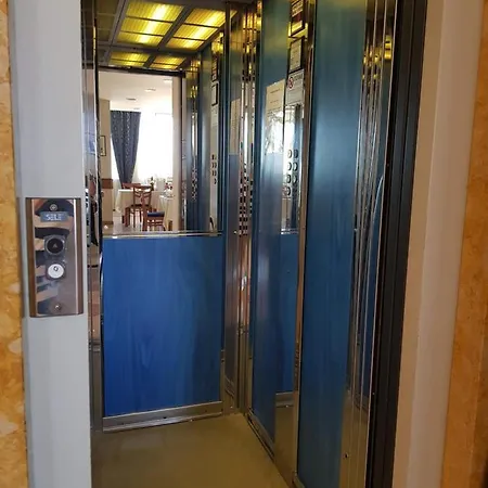 Roma Hotell