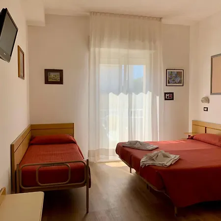 Tre Grazie Hotel 3*