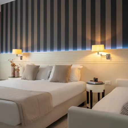 Отель Rosa Riviera 4*