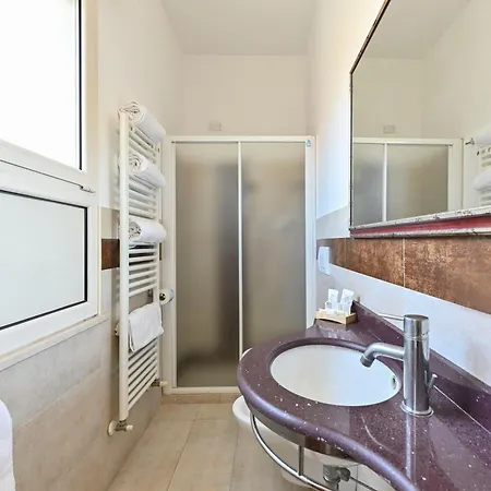 Harmony Hotel 3*