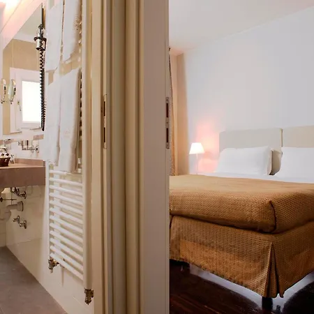 Hotel National 4*
