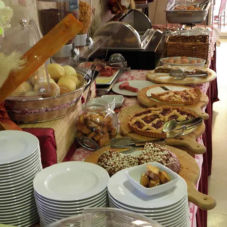Hotel Crosal 3*