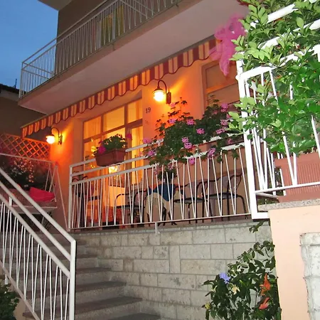 Hotel Elia 2*