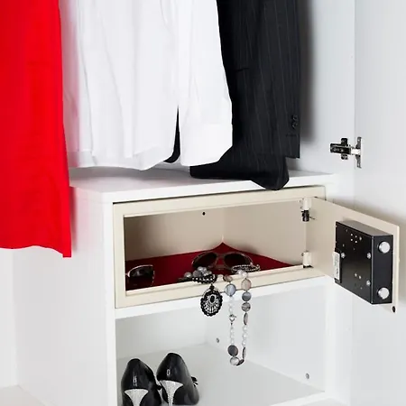 Hotell Atmosphere 4*