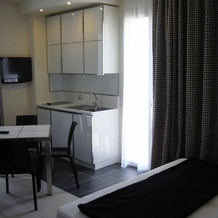 Hotell Atmosphere 4*