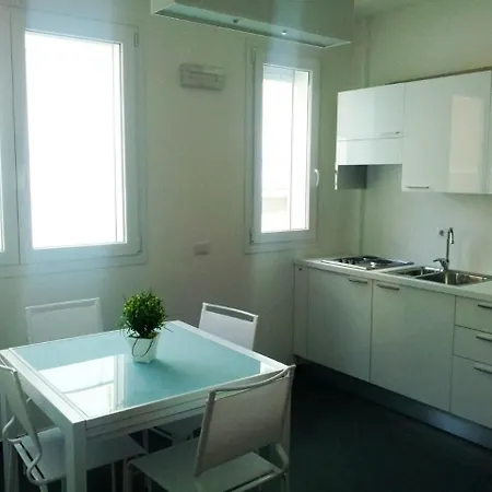 Aparthotel Gori 3*