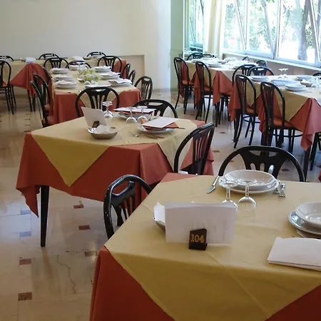 Otel Madrid 3*