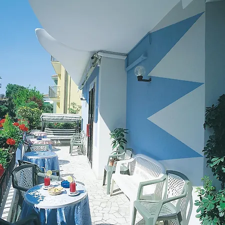 Hotell Acquazzurra 3*