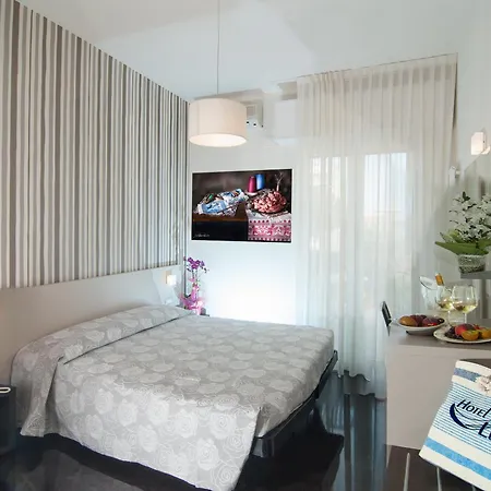 Hotel Letizia 3*