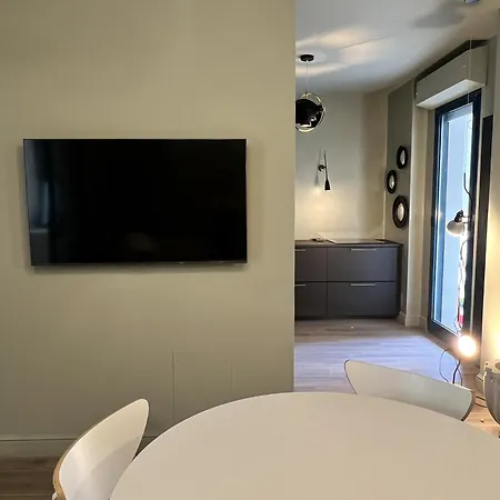 5 Viale Fano * Rimini
