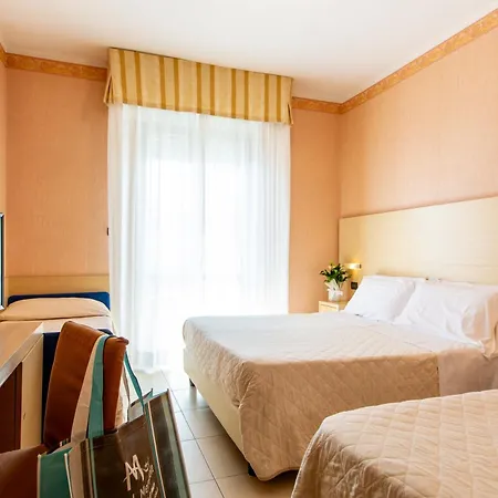 Metropole Hotel