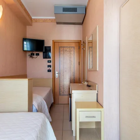 Metropole Hotel