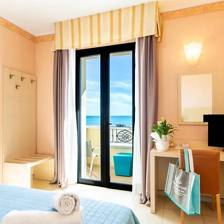 Hotel Metropole 3*