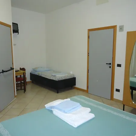 L&v Hotel 3*