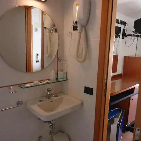 Hotel L&v Rimini