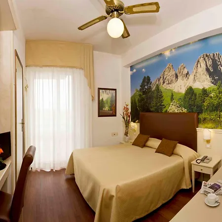 Hotel Apollo 3*