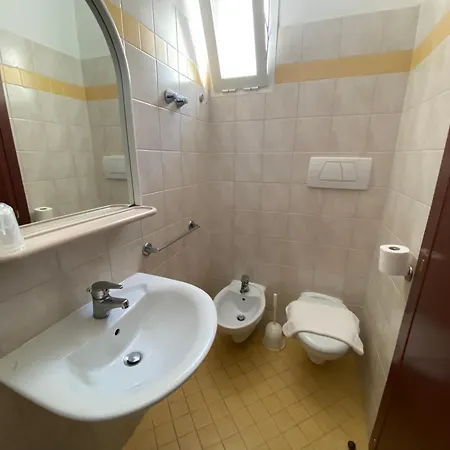 Nanni Garnì Bed & Breakfast 2*